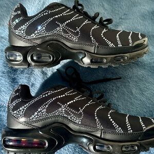 Nike Air Max Plus
Swarovski Moonlight (Women's) Sneakers BRAND NEW sold out